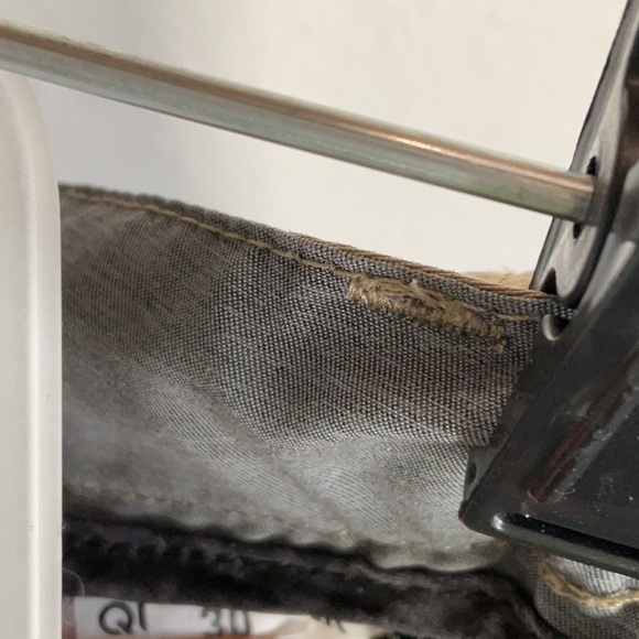 Mens Quiksilver Tan Shorts size 30 - Picture 9 of 10